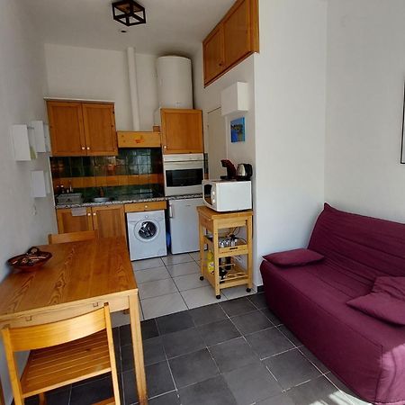 Chez Leslie Et Vincent : Logements Climatises Avec Parking Privatif Perpignano Esterno foto