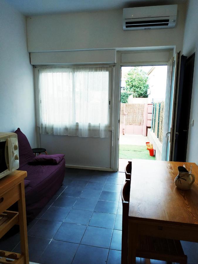 Chez Leslie Et Vincent : Logements Climatises Avec Parking Privatif Perpignano Esterno foto